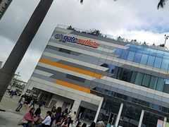 -东荟城名店仓