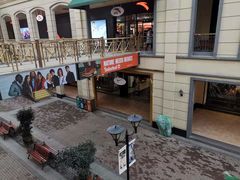 -王府井奥莱临潼小镇(临潼店)