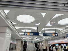 -良渚(地铁站)