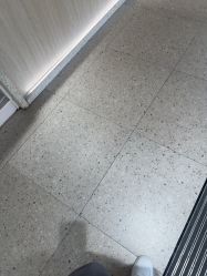 -PE SALON