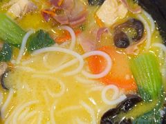 -桥香园过桥米线(国贸店)