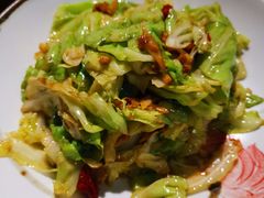 花蚬子肉炒牛心菜-顺承小院儿