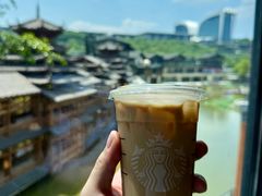 -星巴克(南宁民歌湖店)