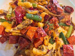 -巧克力渔家.小船海鲜胶东菜(万平口店)