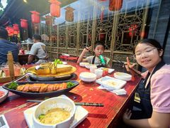 -小龙翻大江文化火锅(宽窄店)