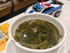 -香港新发烧腊茶餐厅(水围店)