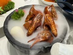 招牌玻璃乳鸽-3号仓库·创意中国菜(新世界城店)