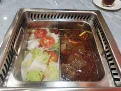 豆腐鸭血-台北吴记老锅底麻辣火锅(蓝村路店)