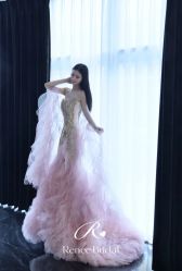 点击看大图 -Renee芮亦婚纱