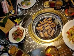 -黑牛の場烤肉(摩天活力城店)