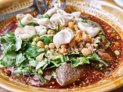 肥肠血旺-茅屋大酒店