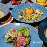 最近疯狂种草的西餐厅，氛围感十足🏙️~