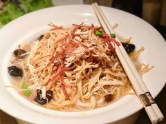 -吴越荣记苏州菜·松鼠桂鱼100%活鱼现做(月光码头店)