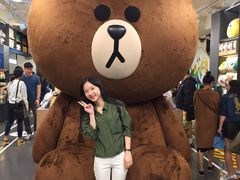 -LINE FRIENDS Garosu-gil Flagship Store