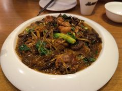 小鸡炖蘑菇-小土豆北方菜馆(方庄店)