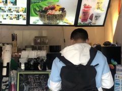 -津椰本·海南正宗椰奶清补凉(店一店)