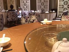 -广州中心皇冠假日酒店·百粤楼