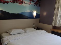 -文星酒店(广州北京路步行街海珠广场地铁站店)
