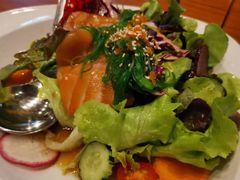 -Chom Cafe and Restaurant