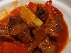 传统萝卜牛腩煲-维园悦谱·海派家常菜(乌鲁木齐南路店)