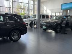 -天津波士信达奔驰4S店(卫津南路店)