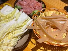 -乐闹闹重庆火鍋(民治店)