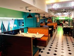 大堂-东鑫记港式茶餐厅(南京东路店)