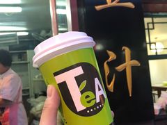 豆汁儿-王府井步行街