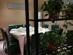 -吴记酱骨炖菜馆(康安路店)