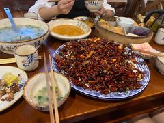 -黄桷树曹家私房菜(江与城店)