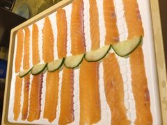 虹鳟三文鱼刺身-壹湖两岸·鱼鲜山里菜(东江湖店)