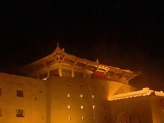 -敦煌山庄摘星阁