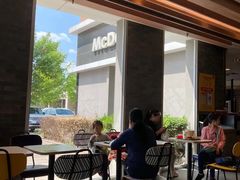-麦当劳(欢乐谷店)
