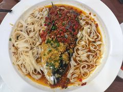 -湖南人家湘菜馆(镇江路店)