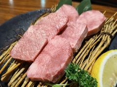 厚切牛舌-热血兄弟·炭火烤肉(融侨中心店)