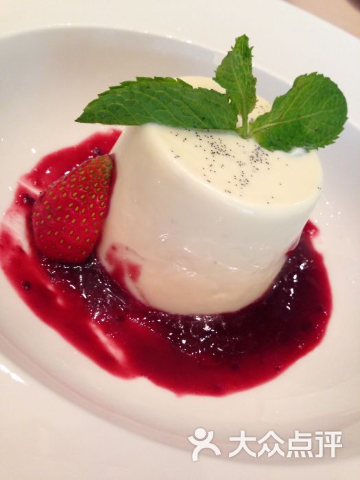 郑州希尔顿酒店阿米奇意大利餐厅意式香草奶冻图片 - 第126张