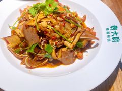 -费大厨辣椒炒肉(万家丽一店)