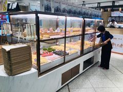 面包甜点陈列柜-奈雪的茶(新天地广场PRO店)