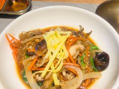 -草家酱蟹炭火烤肉店(珲春南路一店)