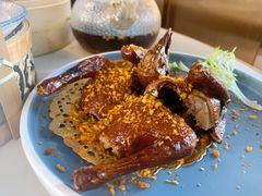避风塘乳鸽-点都德·毕德寮