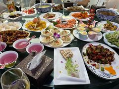 -忘忧草融合私房菜(红鼎国际店)