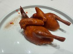玻璃皮润烧乳鸽皇-北京厨房(SKP店)