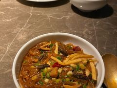 沙蒜烧豆面-新荣记(BFC外滩金融中心店)