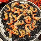 他家就在西湖边 环境也不错 hin有设计感