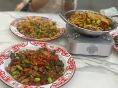 -江城燕子大排档(江汉路步行街店)