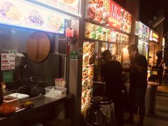 -东海岸人工湖美食村