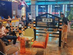 大堂-河坝烧烤串城(金达莱店)