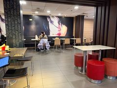 -麦当劳(乳山路店)
