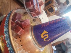 -毛辣果·贵州红酸汤牛肉火锅(西单店)