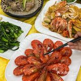 听本地朋友话这间吃海鲜性价比很高!于是就来吃晚饭啦!